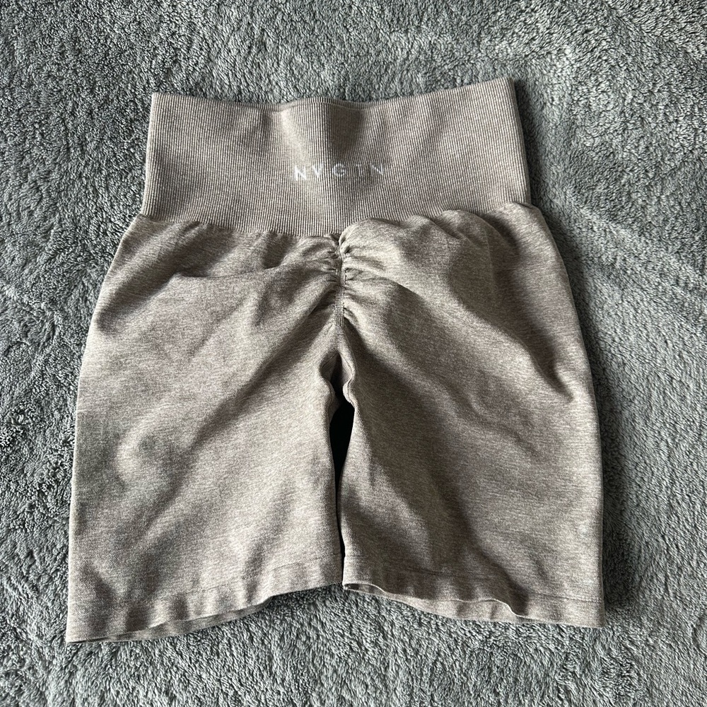 NVGTN Taupe Scrunch Seamless Shorts